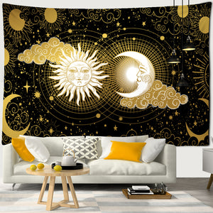 Sonne Mond Wolken Gold auf Schwarz - Wandtuch - Wand-Magie